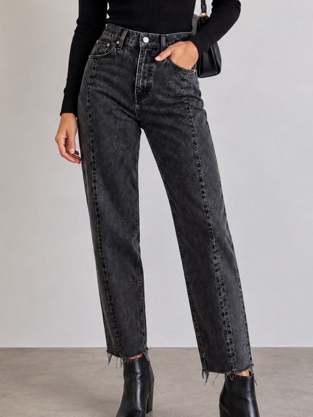 Abercrombie & Fitch High Rise Mom Jeans Black Acid Wash Raw Hem Size 25